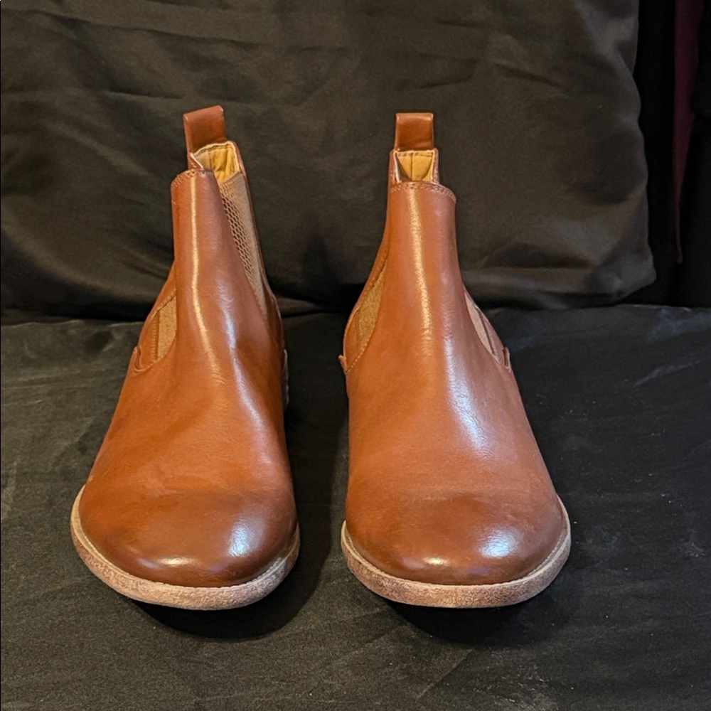 Classic Brown Men’s Leather Boots 10M